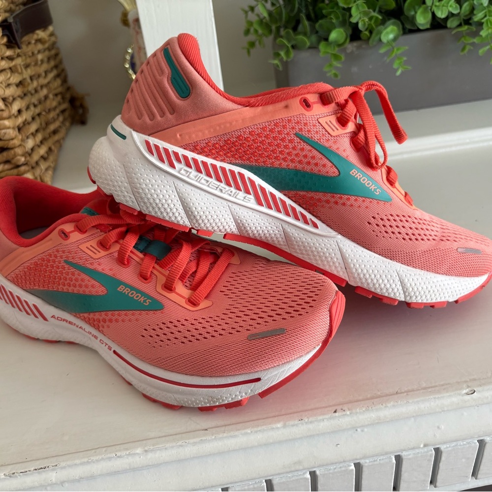 Brooks Women's Coral and Teal Athletic Shoes